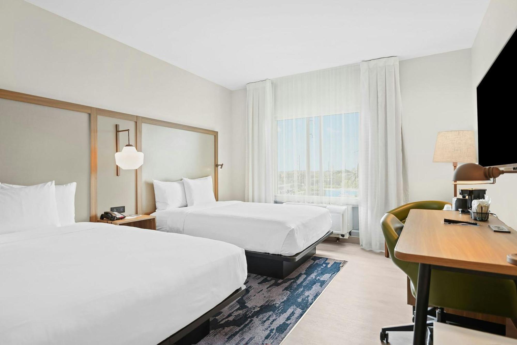 Fairfield Inn & Suites Fort Lauderdale Airport & Cruise Port Dania Beach Bagian luar foto