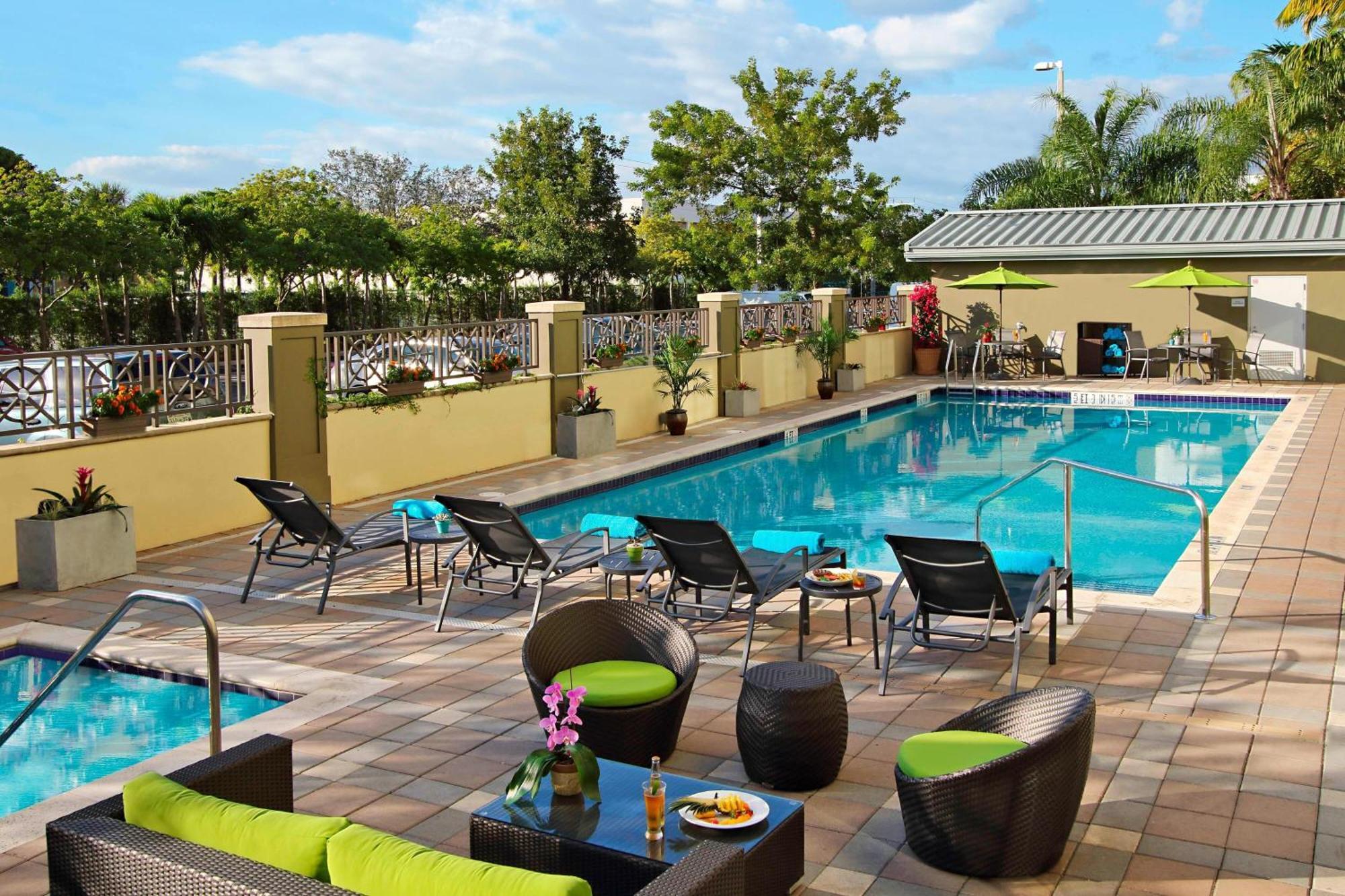 Fairfield Inn & Suites Fort Lauderdale Airport & Cruise Port Dania Beach Bagian luar foto